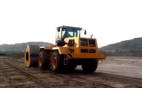 沖擊碾壓機 沖擊碾壓機