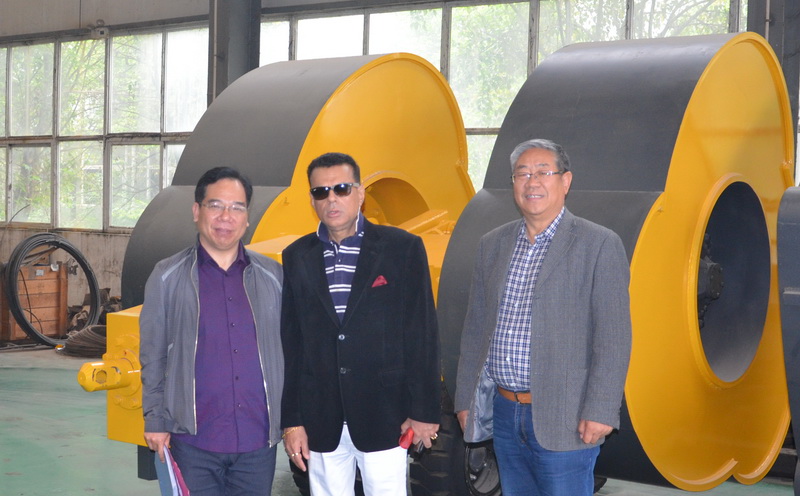 沖擊式壓實(shí)機(jī) 沖擊式壓實(shí)機(jī)