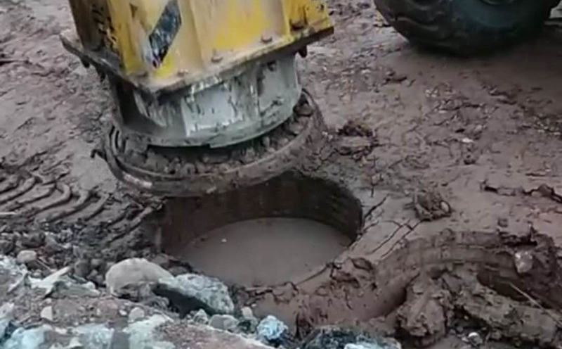 液壓夯實(shí)機(jī) 液壓夯實(shí)機(jī)